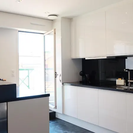 Magnifique Appartement, En Hyper Centre, Avec Terrasse Et Place De Parking